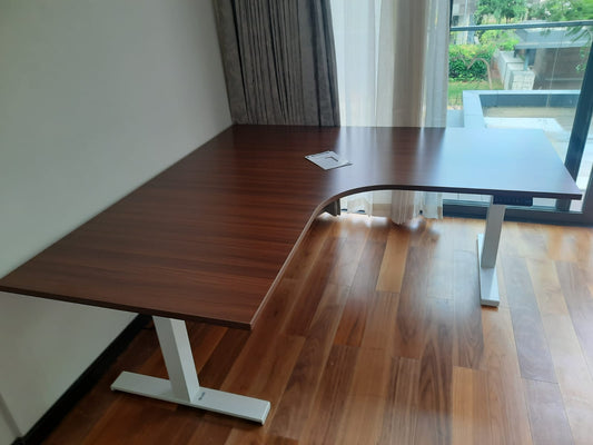 Choosing the Right Height Adjustable Tables for Your Needs - Purpleark