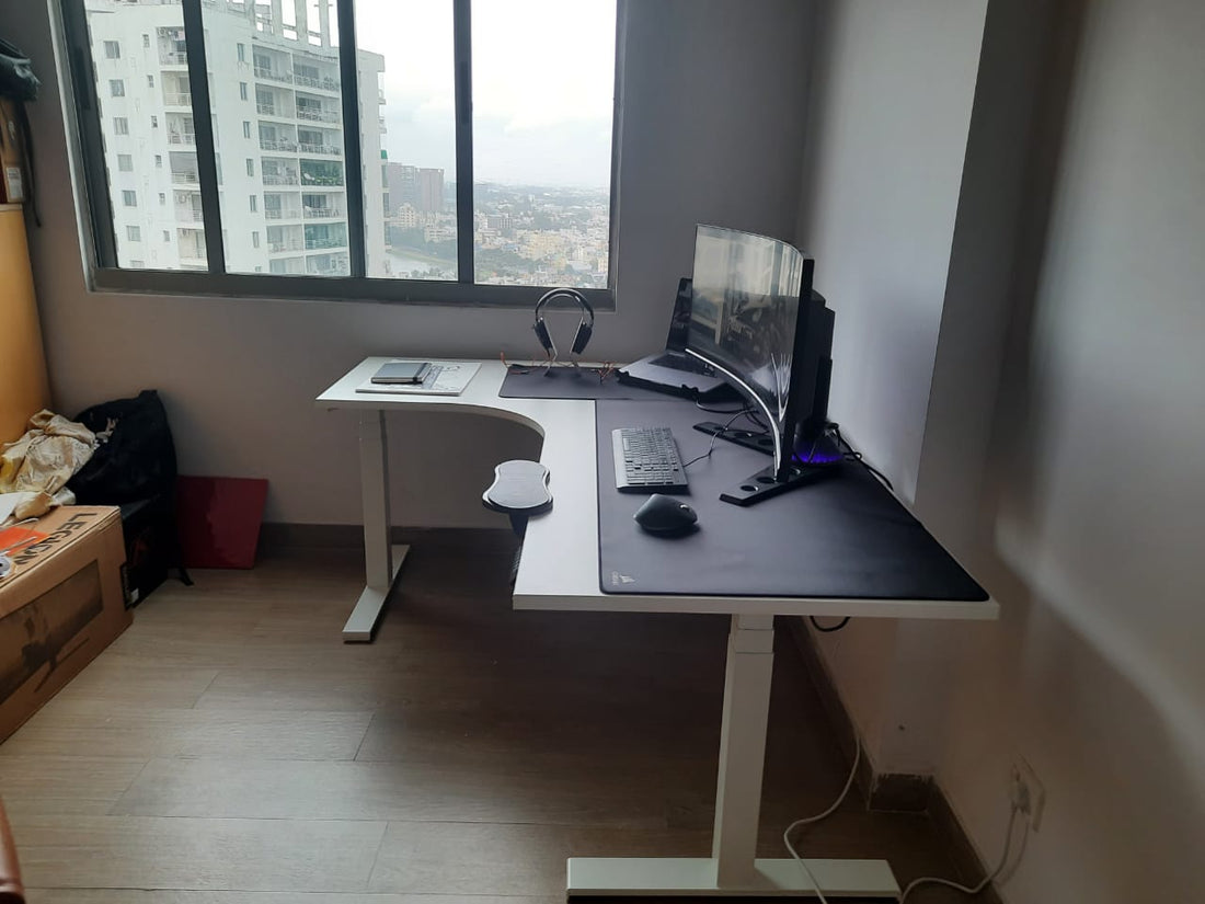 Integrating Technology with Your Standing Desk Table Setup - Purpleark