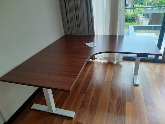 Tips for Using a Standing Adjustable Table Effectively - Purpleark